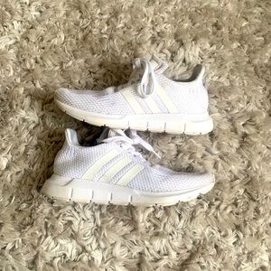 Adidas Swift Run